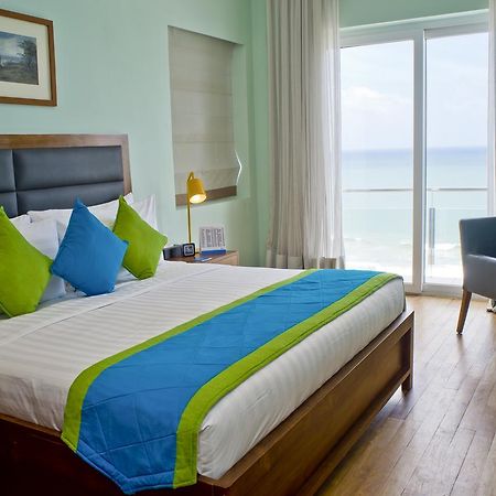 Ocean Edge Suites & Hotel Colombo Esterno foto