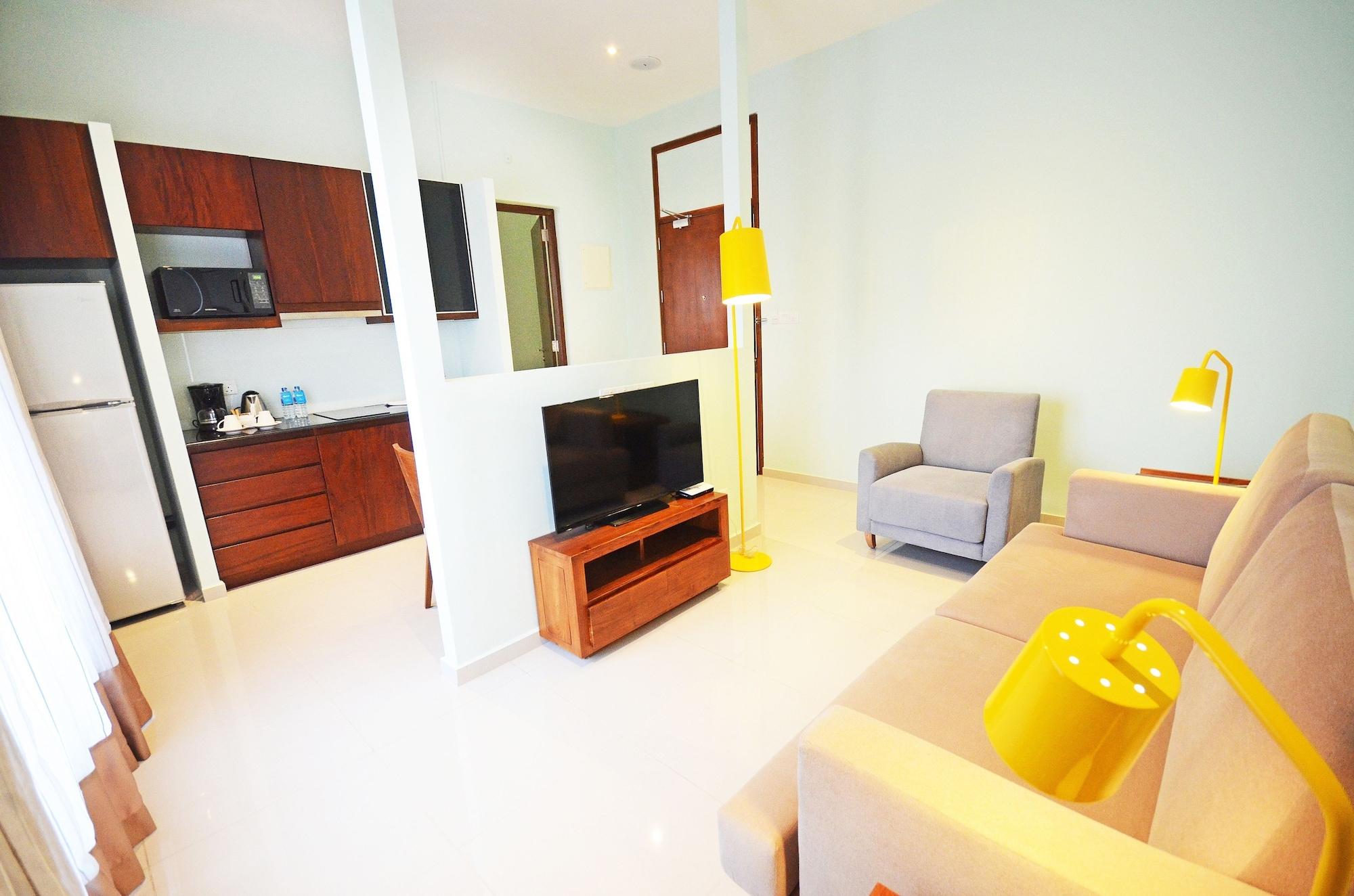 Ocean Edge Suites & Hotel Colombo Esterno foto