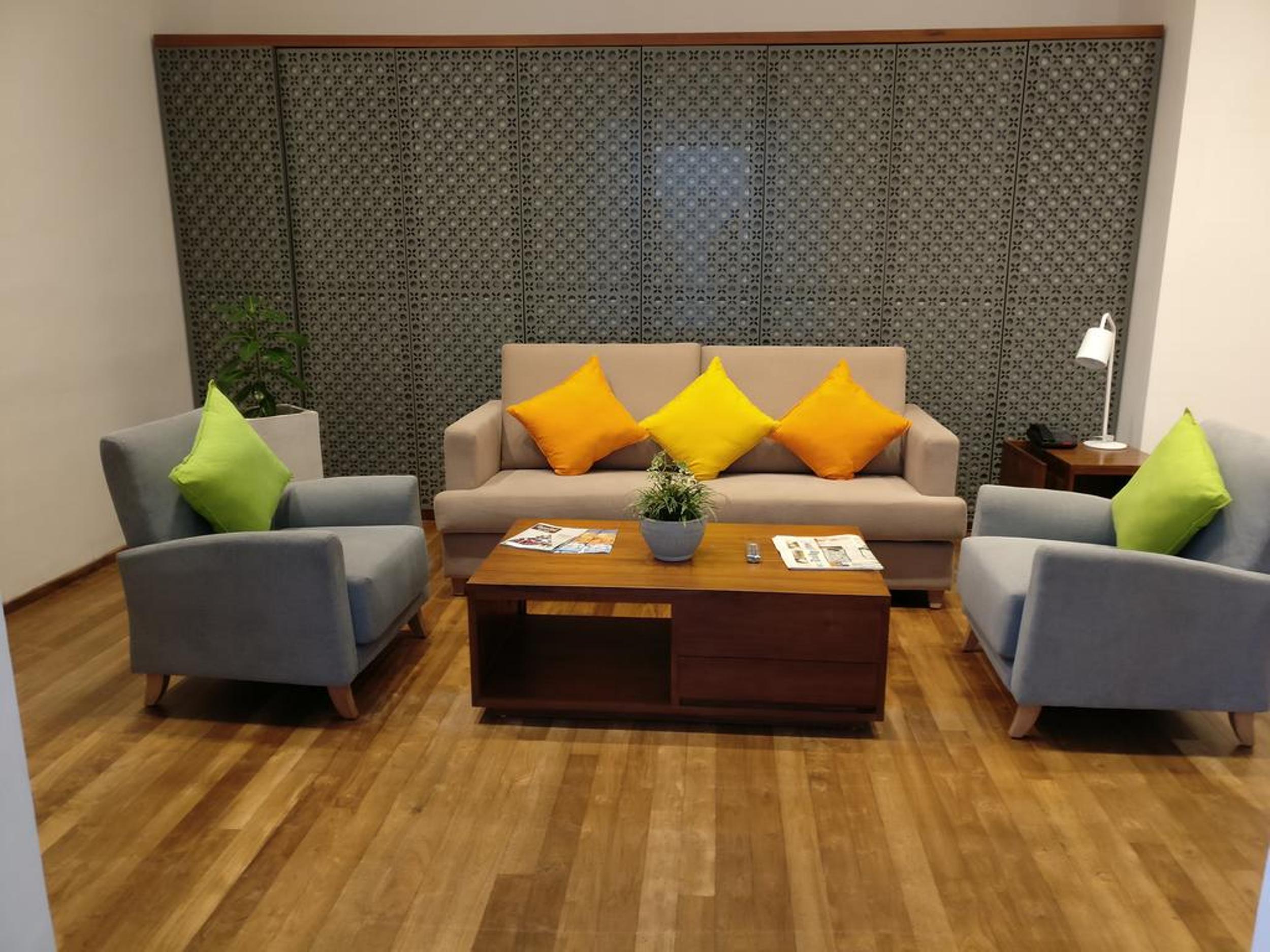 Ocean Edge Suites & Hotel Colombo Esterno foto
