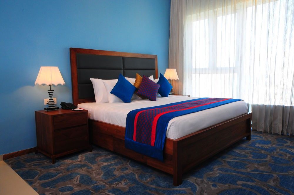 Ocean Edge Suites & Hotel Colombo Esterno foto