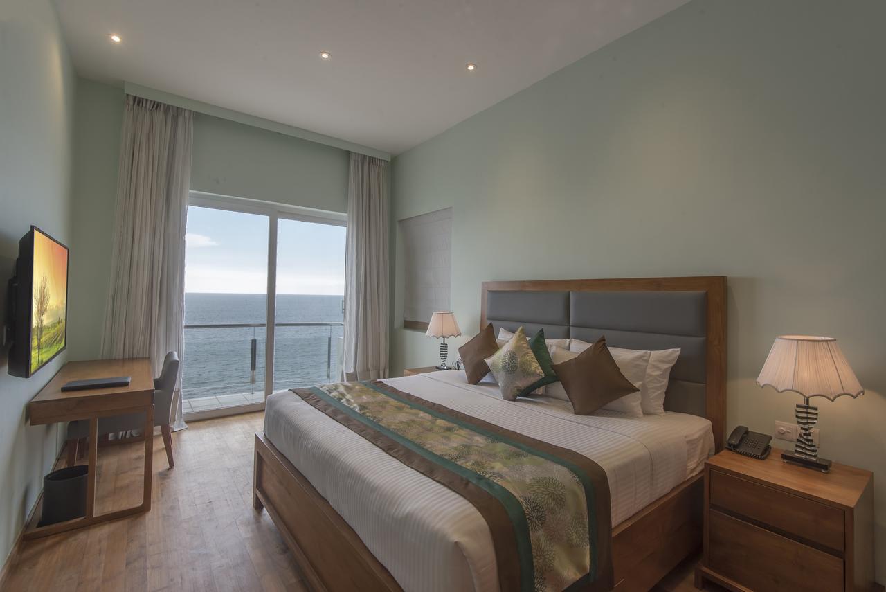Ocean Edge Suites & Hotel Colombo Esterno foto