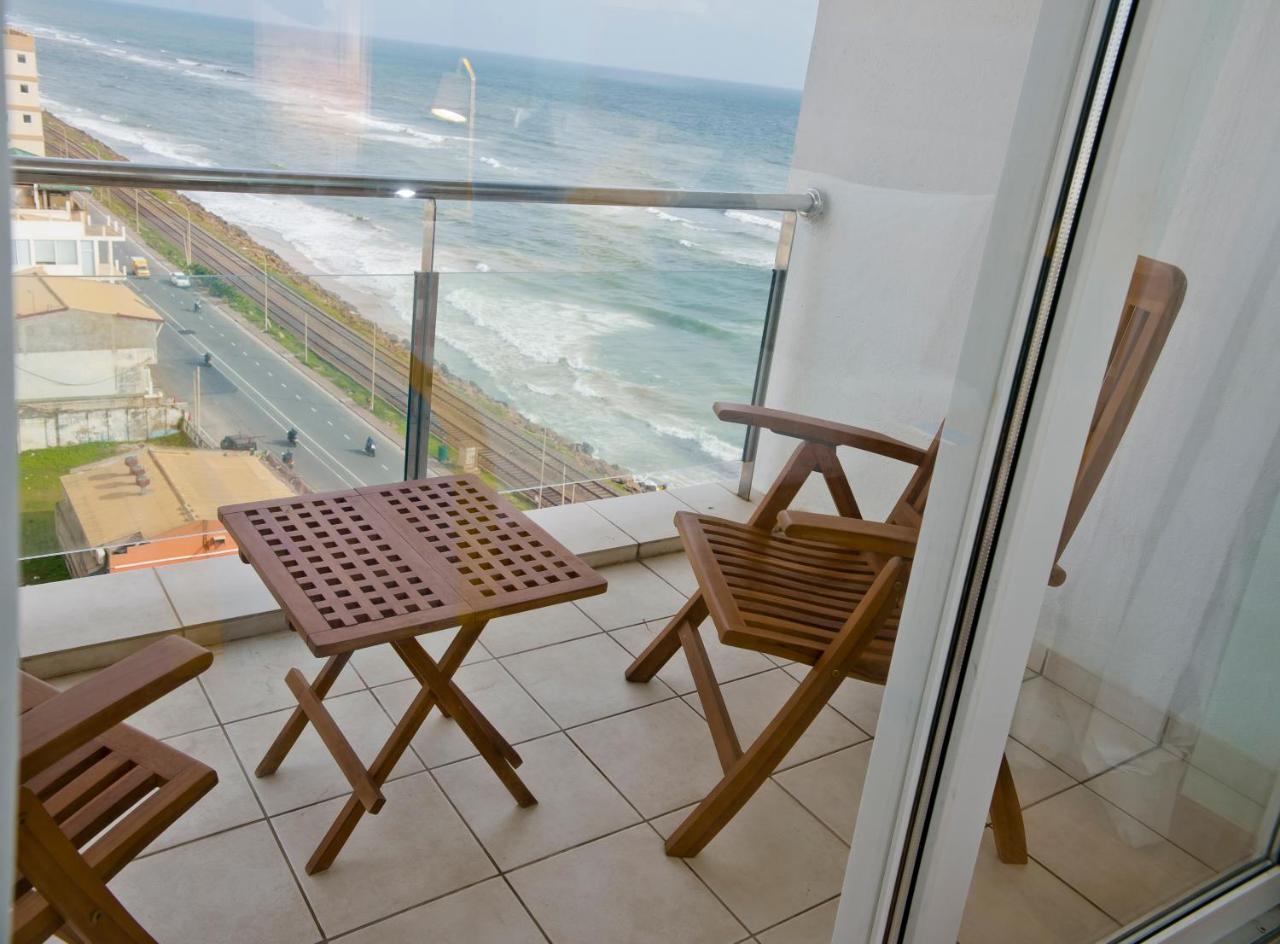 Ocean Edge Suites & Hotel Colombo Esterno foto
